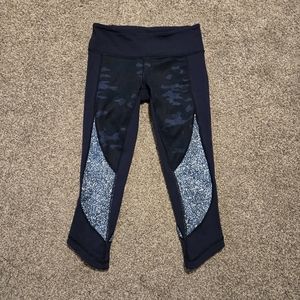 Lululemon Athletica performance leggings size 4 in great condition